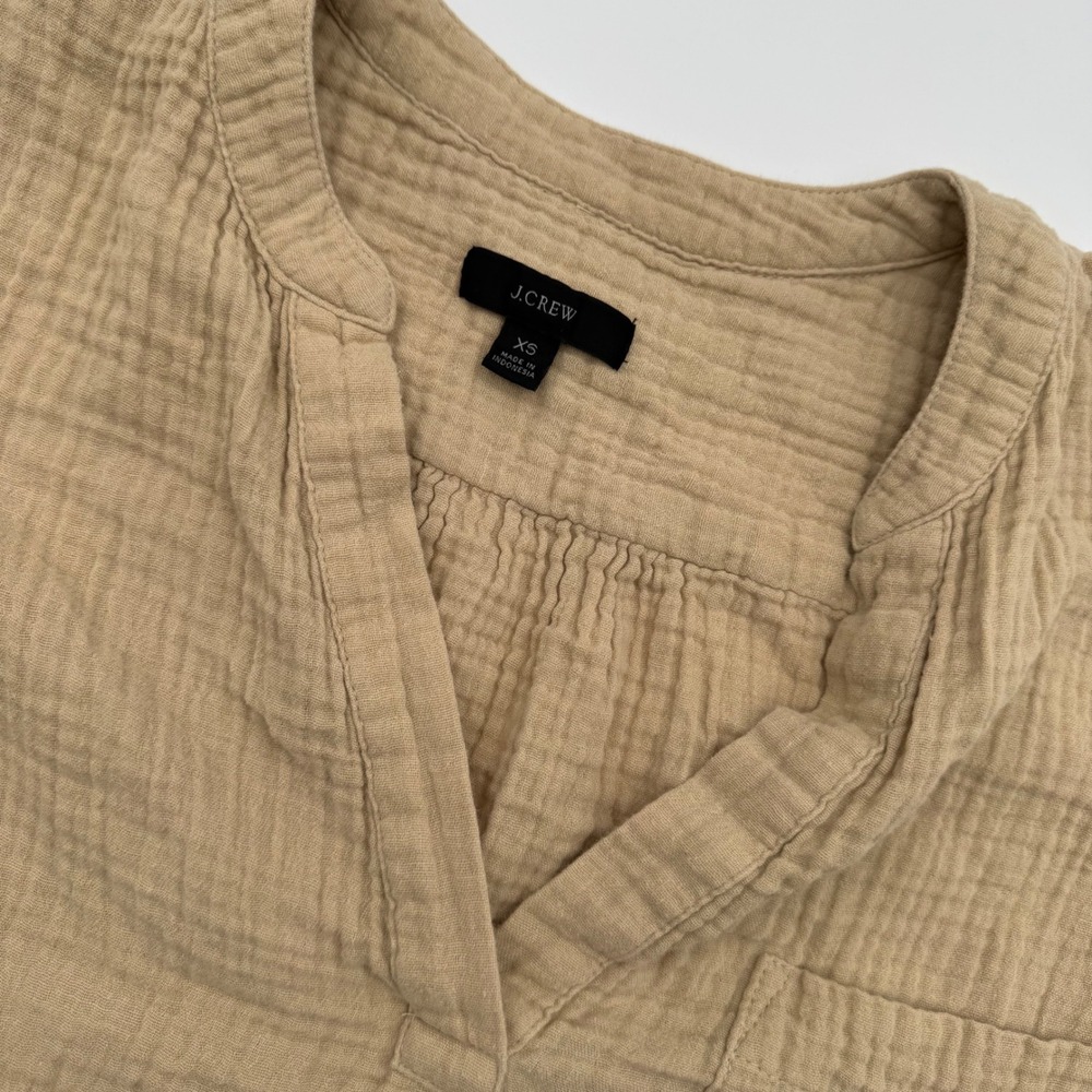 J.Crew Re-Imagined Double Gauze Cotton V-Neck Top Tan Beige XS Short Sleeve - Picture 2 of 4